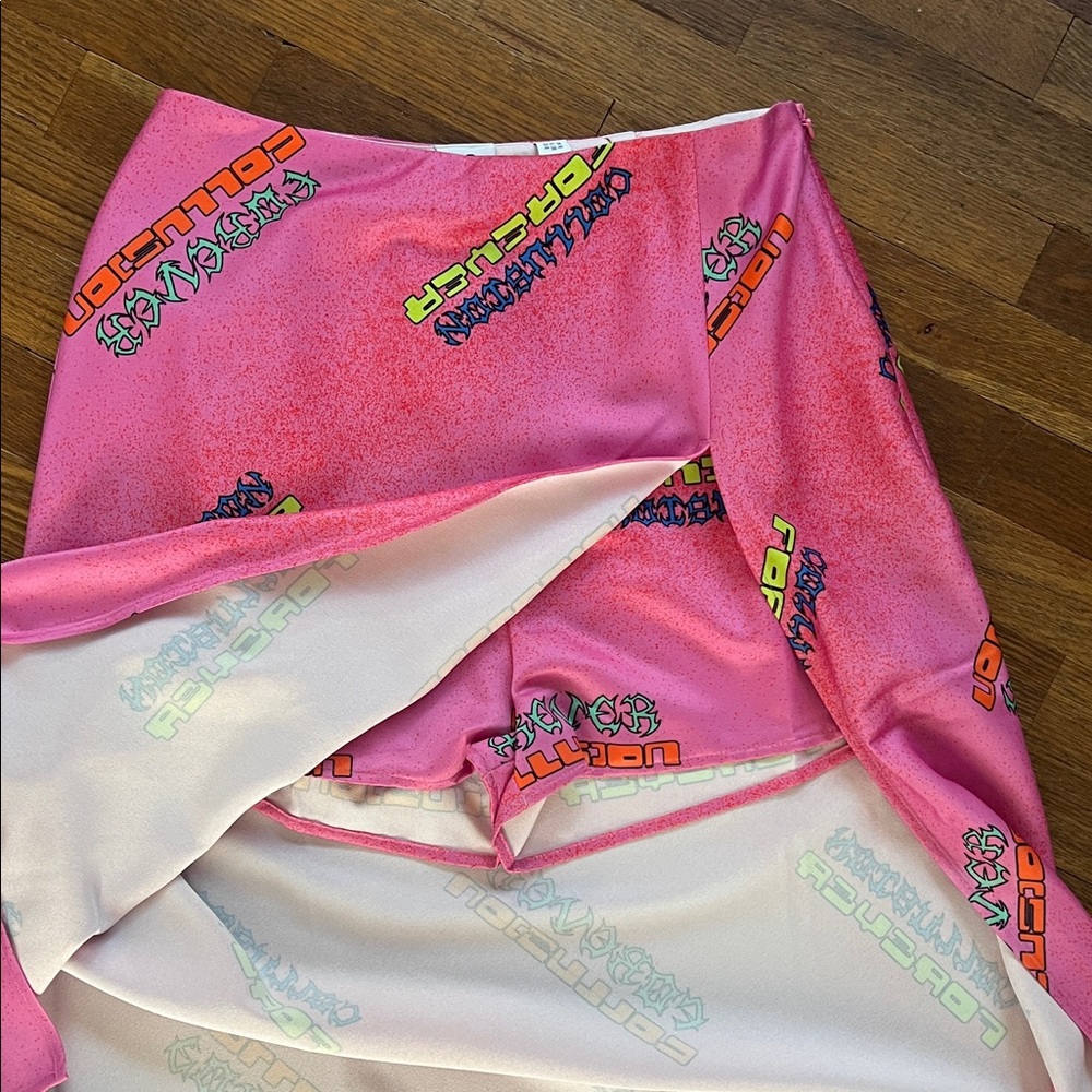 ☯️NWOT - Collusion - Pink Graphic Women's Skirt w shorts - 6☯️ - Picture 3 of 4